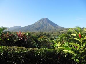 Arenal volcano. Costa Rica.jpg