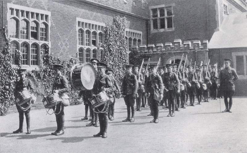 File:CRGS Cadets 1914.png