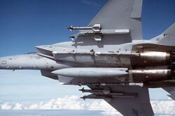 F-15C AIM-9 AIM-120 m02006120700063.jpg