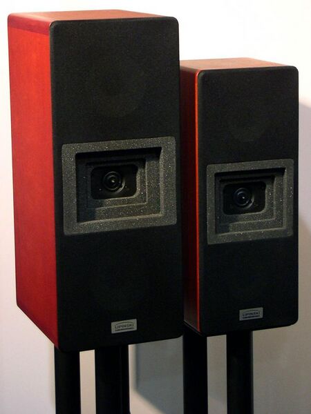 File:Lipinski Sound two loudspeakers.jpg