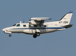 Mitsubishi MU-2B AN1706942.jpg