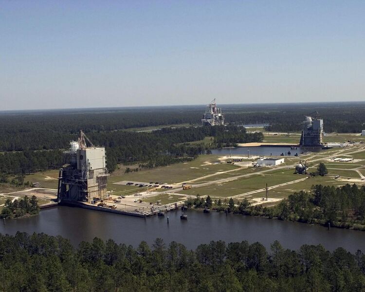 File:Aerial View SSC A-1, A-2 and B test stands 2004.jpg