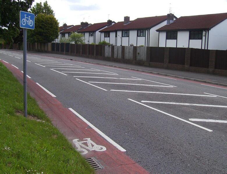 File:Cycle lane in Excalibur Drive, Cardiff.jpg