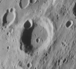 Holden crater 4184 h1.jpg