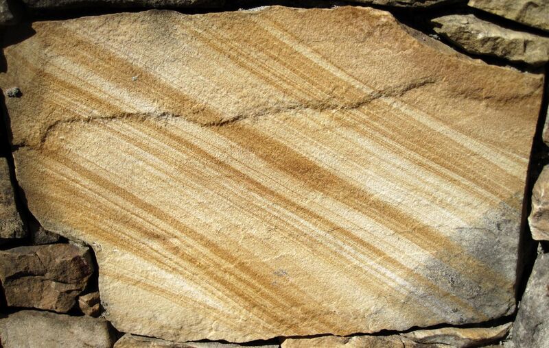 File:"Liesegang banding" in quartzose sandstone (Upper Paleozoic; quarry near Crossville, Tennessee, USA) 2 (40280403530).jpg