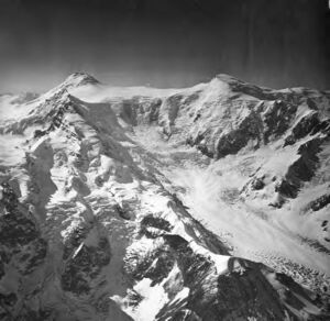 Capps Glacier, one source of valley glacier, bergschrund, and icefall, August 26, 1969 (GLACIERS 6445).jpg