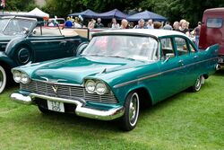 Plymouth Savoy (1958) 01.jpg