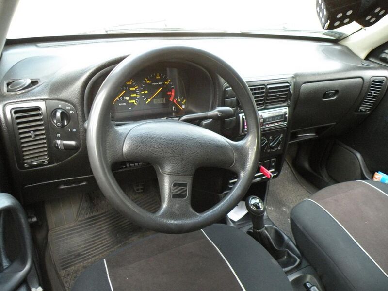 File:SEAT Ibiza Mk2 pre-facelift interior.JPG