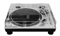 Technics SL-1200GR turntable, without magnetic cartridge.jpg