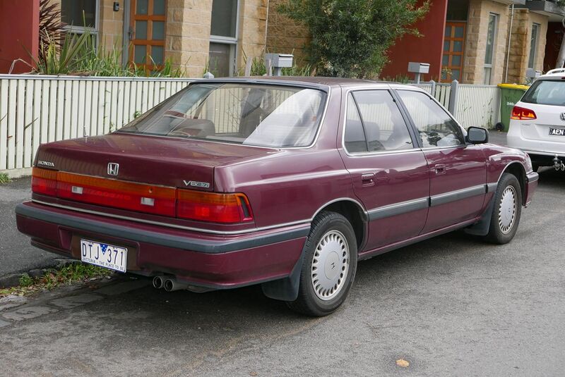 File:1989 Honda Legend (KA4) sedan (2015-07-15) 02.jpg