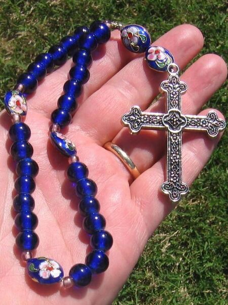 File:Anglican prayer beads-2006 04 08.jpg