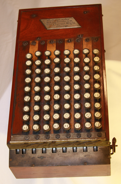 File:EarlyComptometerMachine.png