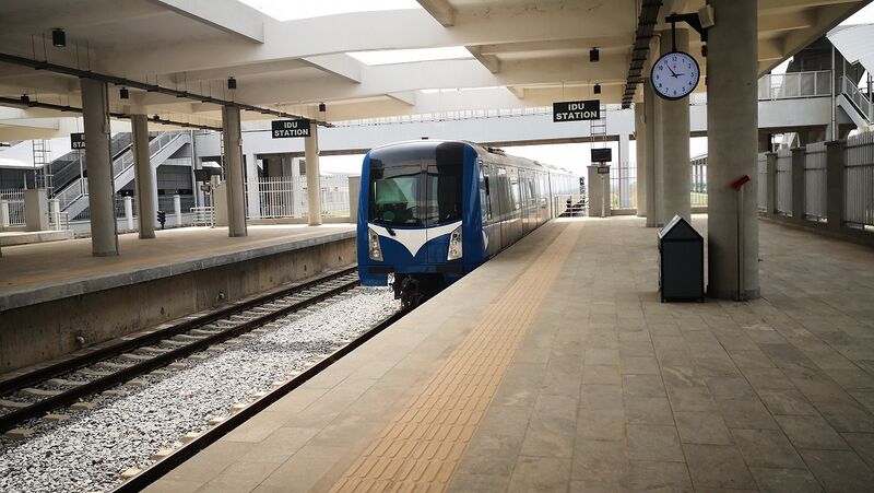 File:Idu Station Platform.jpg