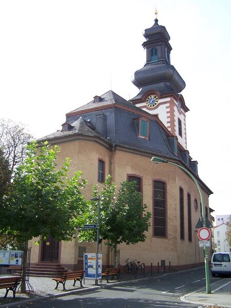 File:Johanniskirche Bornheim Ostseite 03102009.jpg