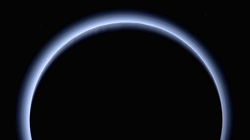 File:PIA21590 – Blue Rays, New Horizons' High-Res Farewell to Pluto.jpg