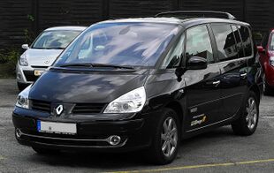 Renault Espace Edition 25th dCi 175 (IV, Facelift) – Frontansicht, 17. Juli 2011, Ratingen.jpg