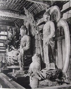 Statues GoldenHall Toshodaiji.JPG