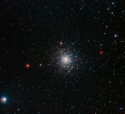 The globular star cluster Messier 107.jpg
