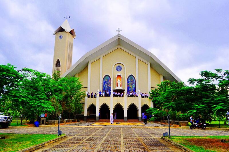 File:2017-03-30 Kathedrale von Dili 1.jpg