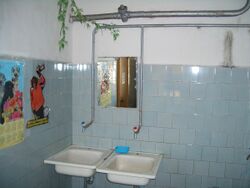 Kstovo-BusStation-Sinks-1444.JPG