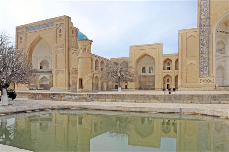 File:La nécropole de Tchor Bakhr (Boukhara, Ouzbékistan) (5719346105).jpg