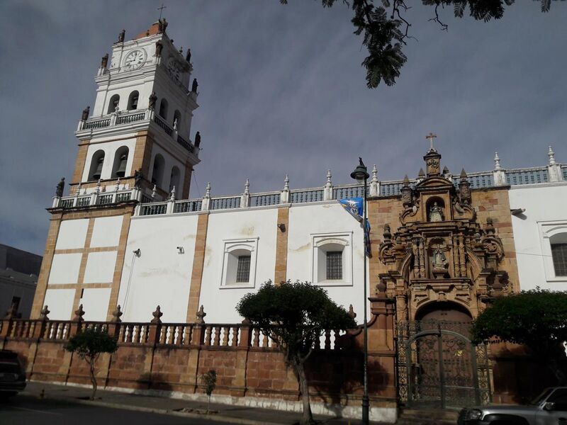 File:Catedral (plaza principal Sucre ).jpg