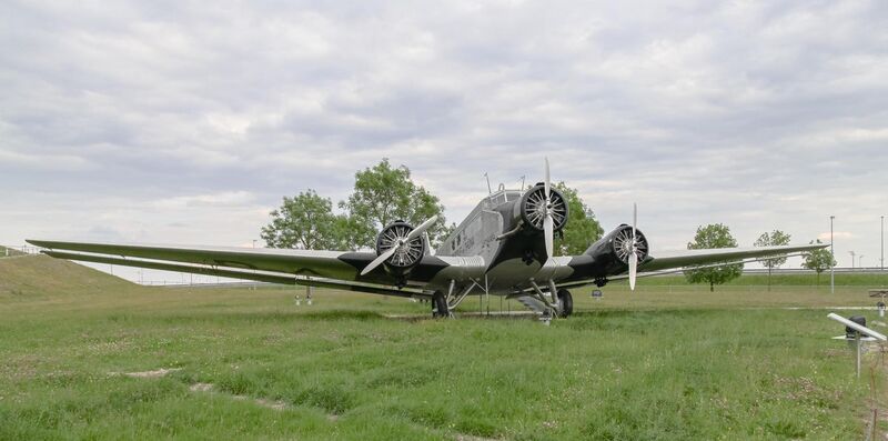 File:D-Anoy JU-52 Junkers 52 Rudolf von Thuena, Parque de visitantes, Aeropuerto de Múnich, Alemania, 2012-05-27, DD 03.JPG