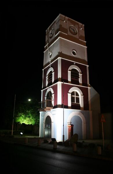 File:Willem III Tower at Fort Zoutman at night.jpg