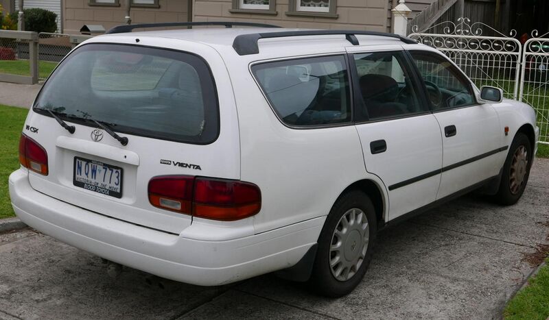 File:1996 Toyota Vienta (VCV10R) CS-X station wagon (2015-07-14) 02.jpg