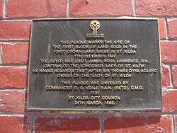 Acland and Fitzroy Sts commemorative plaque.JPG
