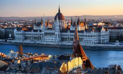 Budapest Hungarian Parliament (31363963556).jpg