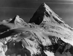 Chedotlothna Glacier, August 8, 1957 (GLACIERS 5207).jpg