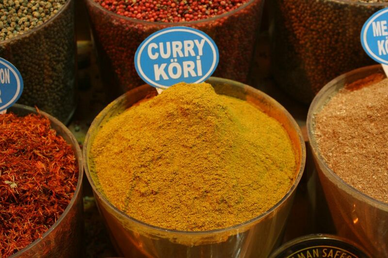 File:Curry powder in the spice-bazaar in Istanbul.jpg