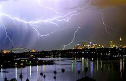 Sydney Lightning - panoramio.jpg