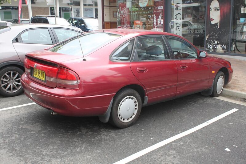 File:1994 Mazda 626 (GE) 2.0 hatchback (21539715563).jpg