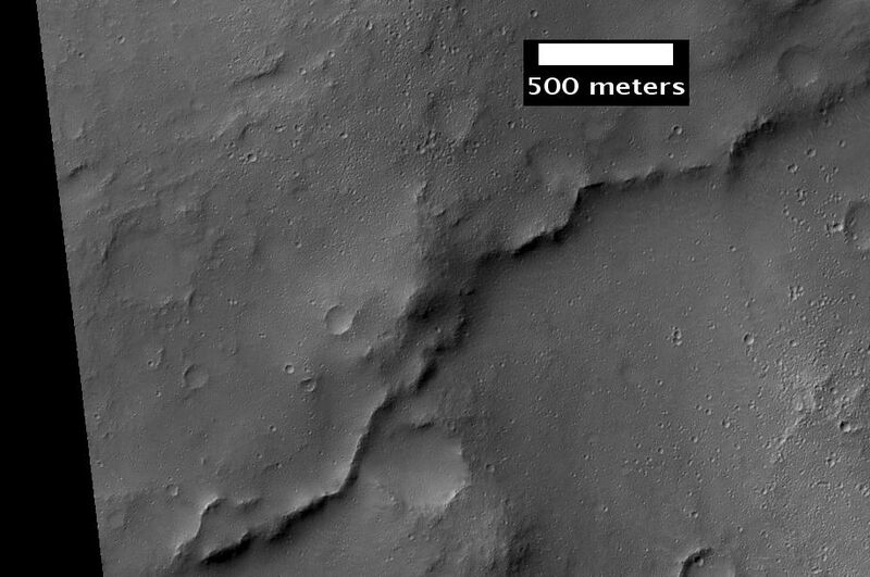 File:Inverted terrain in Parana Valles.JPG