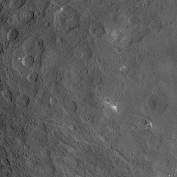 File:PIA19615-Ceres-DwarfPlanet-Dawn-2ndMappingOrbit-image42-20150625.jpg