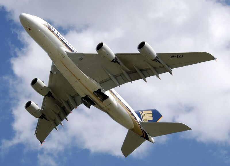 File:Singapore Airlines A380-841 (9V-SKA) taking off from London Heathrow Airport (2).jpg