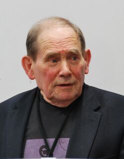 Sydney Brenner OIST 2008 (33208371153) (cropped).jpg