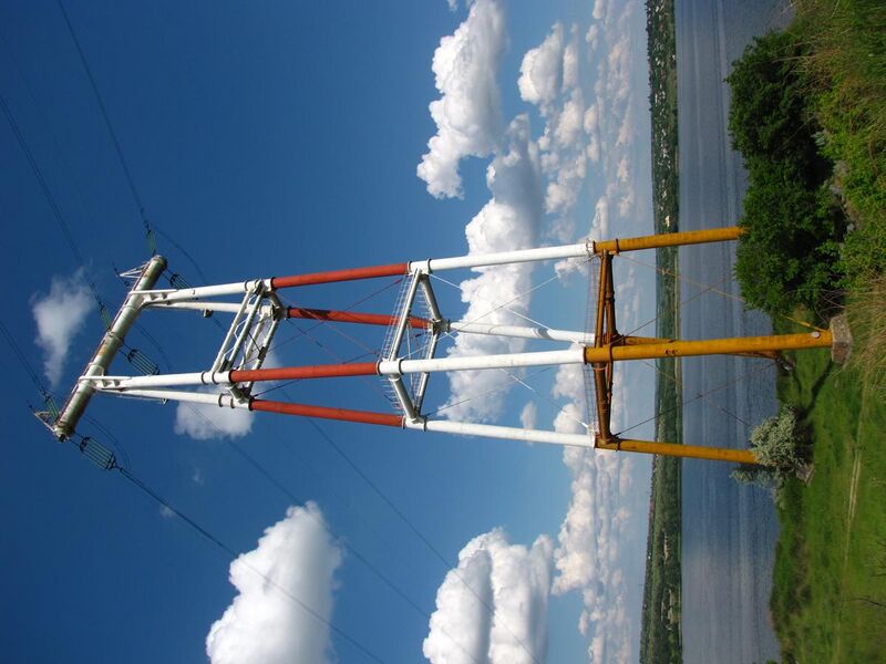 File:Переходная опора ЛЭП 330 кВ Crossing electricity pylon 330 kV.jpg