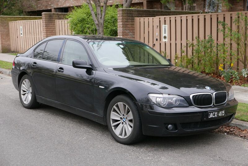 File:2006 BMW 730d (E65) sedan (2015-07-09) 01.jpg