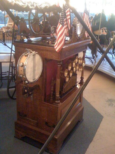 File:Carousel Band Organ Wurlitzer (Cultural Education Center, NY).jpg