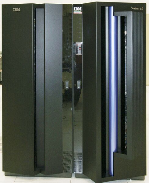 File:IBM System Z9 (type 2094 front).jpg