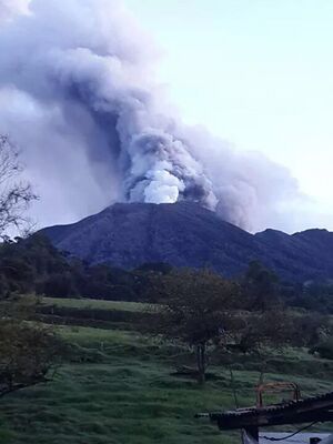 Turrialba volcano eruption 2014. Costa Rica (3).jpg
