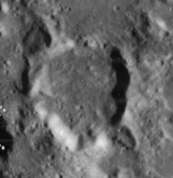 D'Arrest crater 4090 h1.jpg