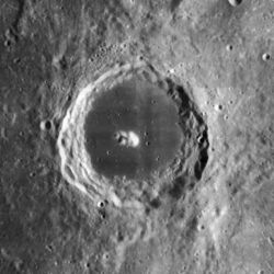 Jenner crater LO4 011 h2.jpg