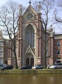 Moeder Godskerk-buitenkant.JPG