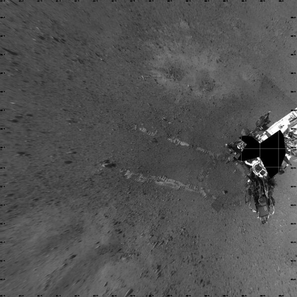 File:PIA16094-Mars Curiosity Rover-First Drive Tracks.jpg