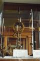 Cabinet III - electricity - after Franz S. Exner 1912 electroscope.jpg