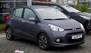 Hyundai i10 1.2 Style (II) – Frontansicht, 26. Dezember 2013, Düsseldorf.jpg